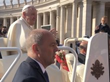 Denstone College Pupil Meets the Pope